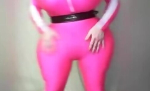 Prissy in pink 2