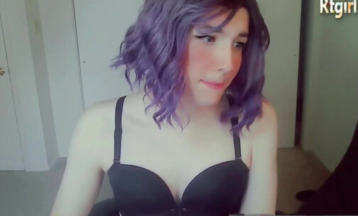 small cock tgirl in lingerie webcams solo