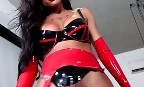 Red latex solo