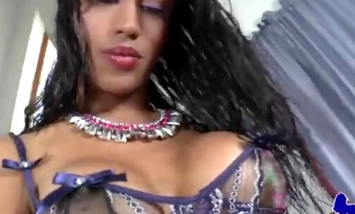 Aaliyah Solo 1