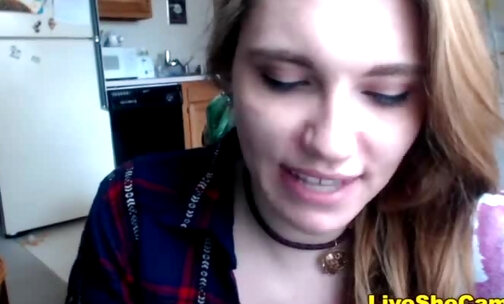 Cute Tgirl teen next door webcam