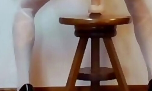 Pig stool