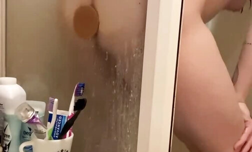 Ts Jess cums in shower