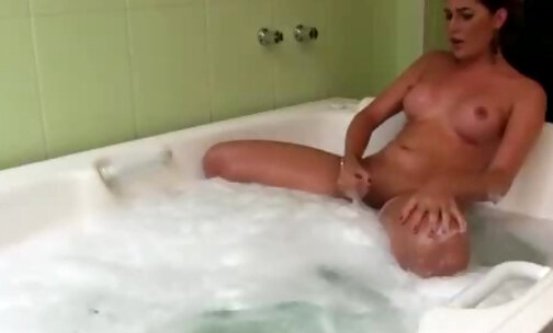 Tranny Plays In The Bath