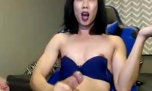 Sexy ass asian tgirl cums hard