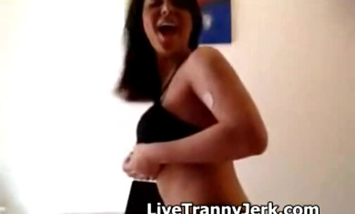 Preety Teen Shows her body