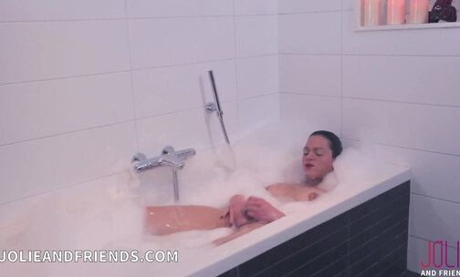 Camilla Jolie masturbating while taking a Bath